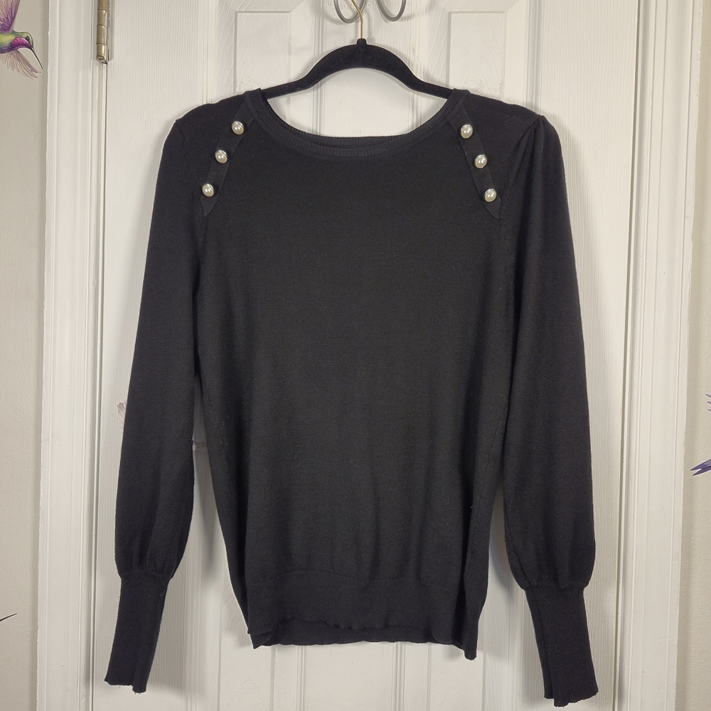 MADISON + HUDSON Black Pearl Button Shoulder Knit Sweater Size Small